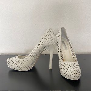 BCBG white heels size 7
